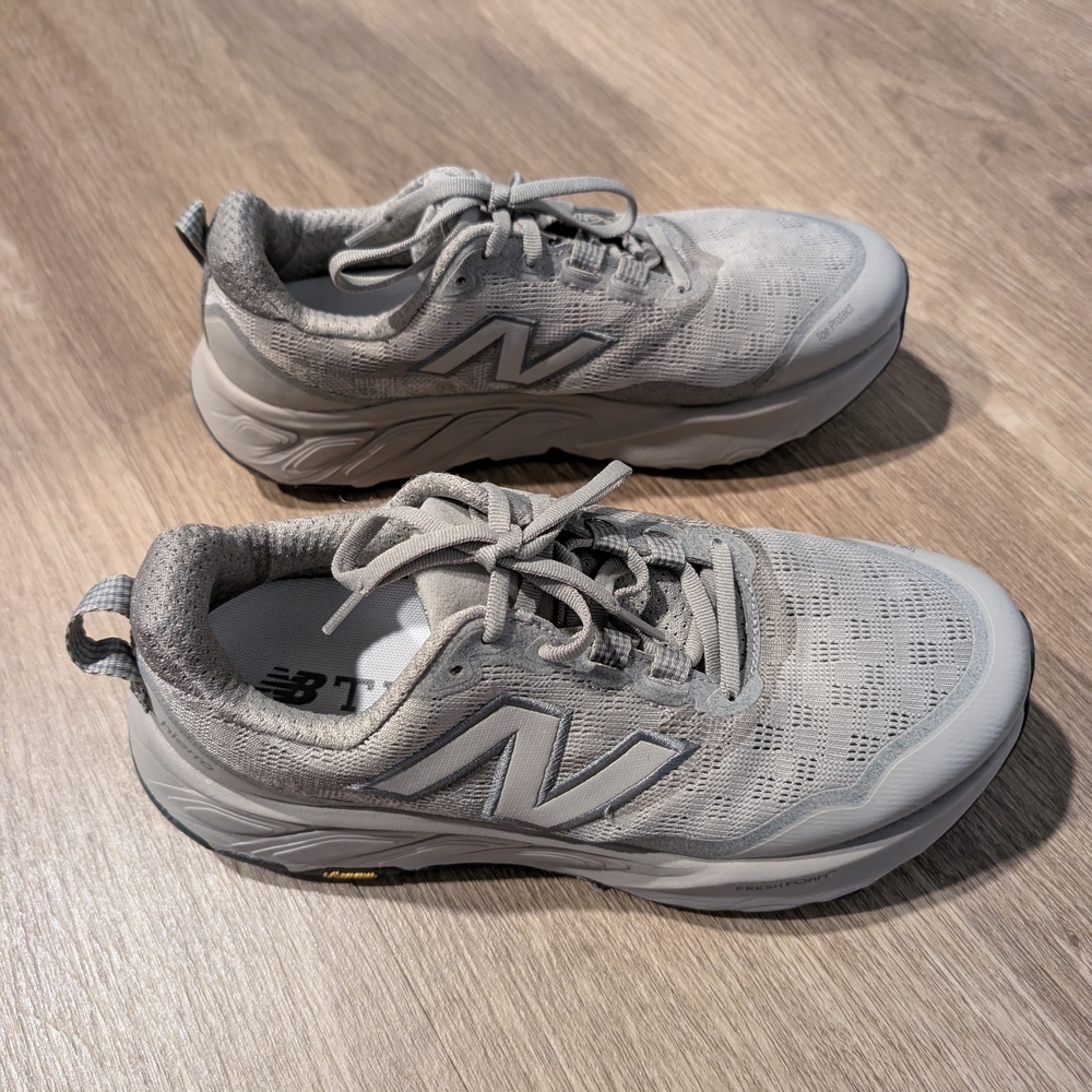 New Balance Fresh Foam X Hierro V9 Light Gray Trail Running Sneakers Size 9E